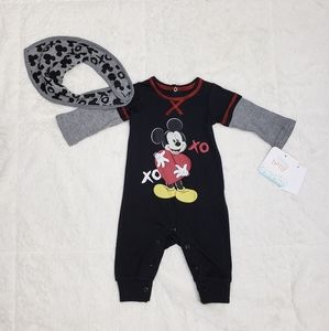 Newborn one piece and Bib set. Baby Disney NWT